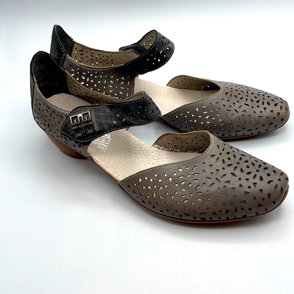 Rieker Mary Jane Perforated Low Heel Shoes - Picture 5 of 14